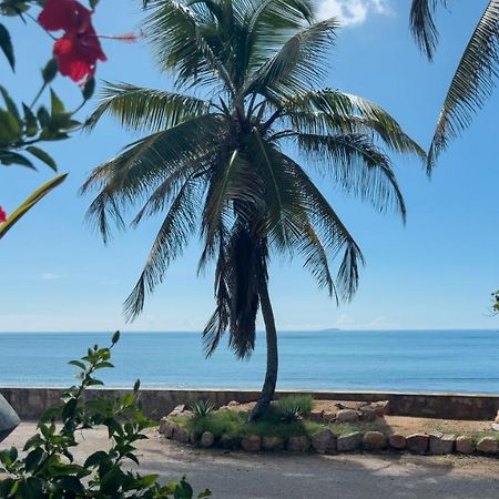 La Petite Maison And Sea Splash Baie Sainte Anne Exteriér fotografie
